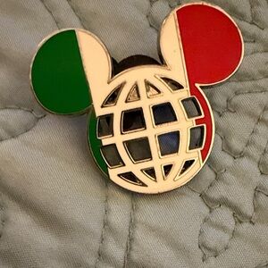 Mickey Mouse Italy Flag Pin